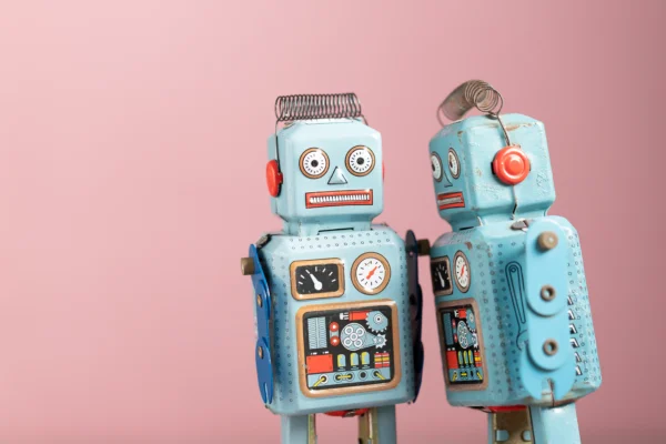 Leistungselektronik & Robotics - Teil (1/5) - Bild von zwei Spielzeug-Robotern aus Blech aus den 60er Jahren.