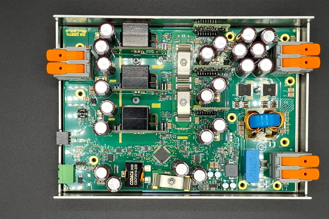 DDL5096-96: bidirektional step-up/ step-down dc dc converter